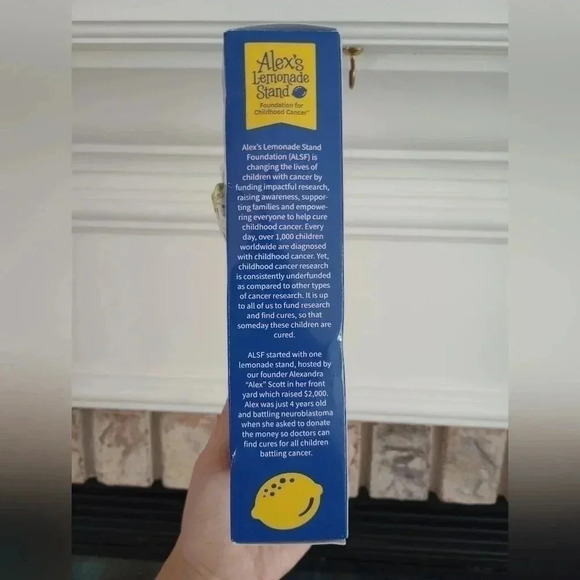 Alex's lemonade stand detangling brush lemon theme hair accessories jewelry box - Picture 2 of 3